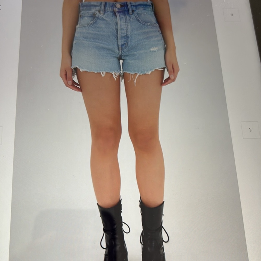 NWT Moussy Light Blue Frayed Jean Shorts - Picture 2 of 6